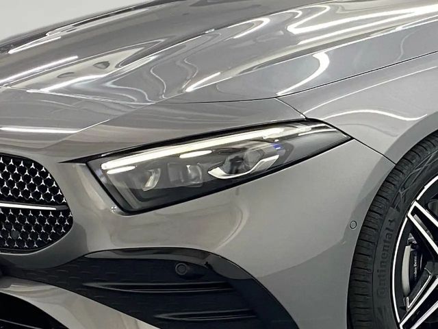 Mercedes-Benz A 180 AMG Line