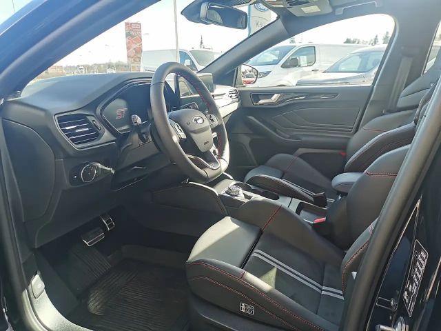 Ford Focus EcoBoost ST Line Wagon