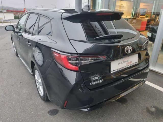 Toyota Corolla Active
