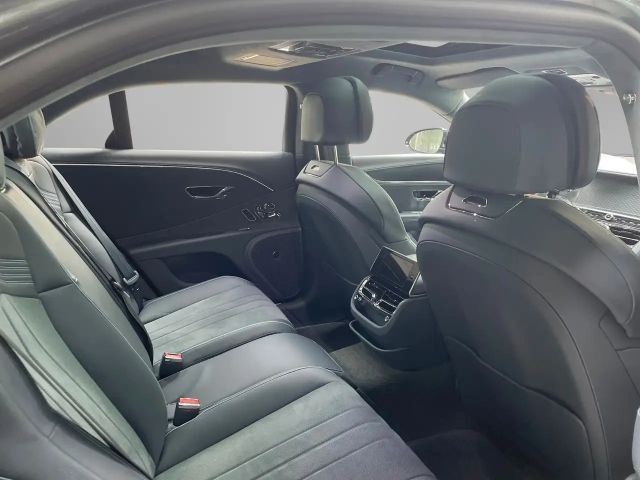 Bentley Flying Spur V8