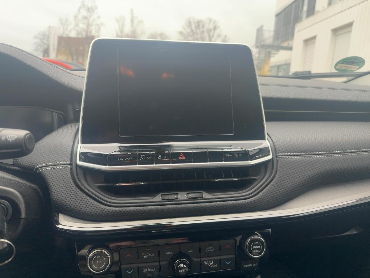 Jeep Compass Altitude