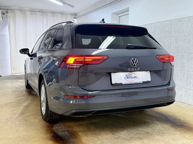 Volkswagen Golf Life