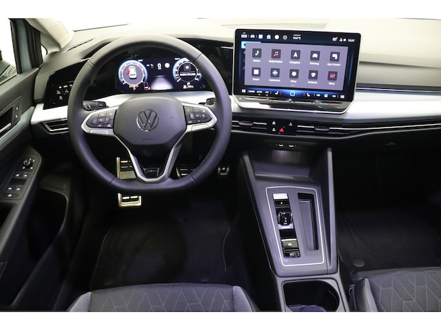 Volkswagen Golf 1.5 eTSI