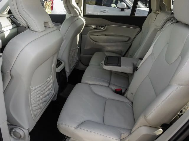 Volvo XC90 AWD Core T8