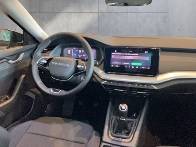 Skoda Octavia Essence TSI