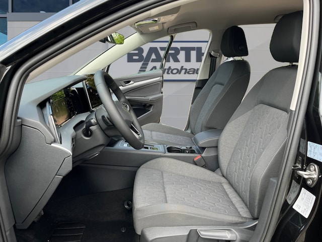 Volkswagen Golf Life Variant