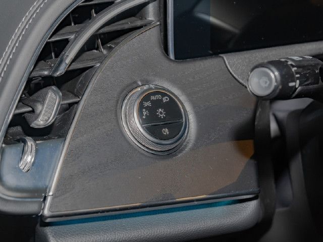 Mercedes-Benz E 200 AMG Line Sedan