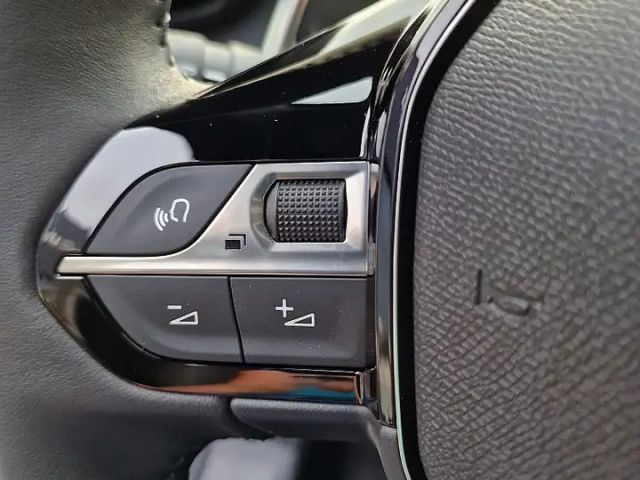 Peugeot 2008 Allure Pack Hybrid