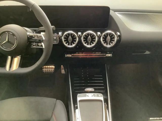 Mercedes-Benz B 220 AMG Line B 220 d