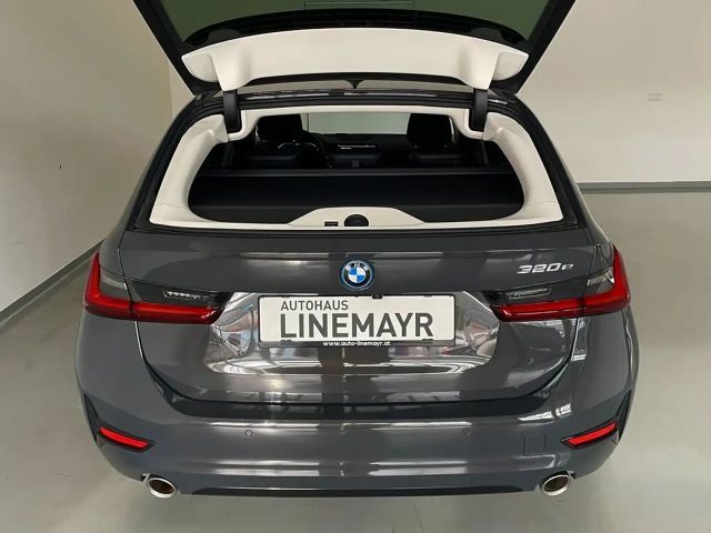 BMW 320 320e Sport Line Touring