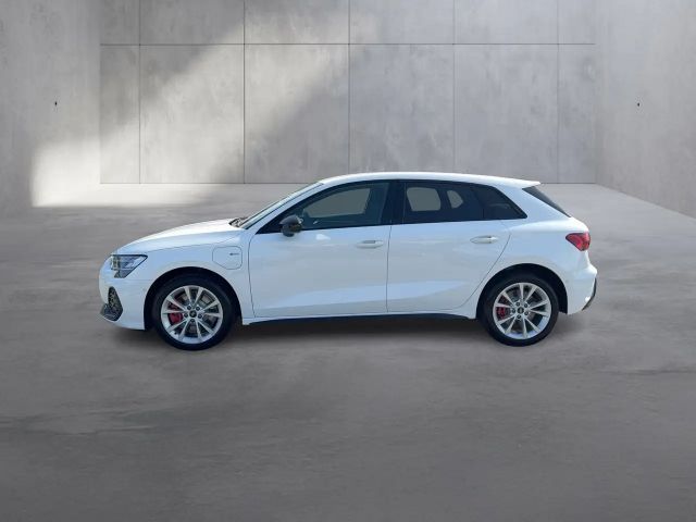 Audi A3 45 TFSI Hybride S-Line Sedan