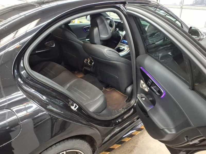 Mercedes-Benz C 200 AMG Line Sedan