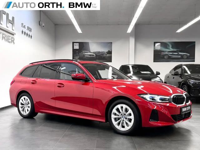 BMW 330 330i Touring xDrive