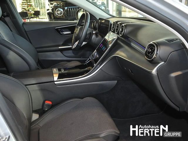 Mercedes-Benz C 200 AVANTGARDE Sedan