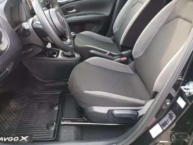 Toyota Aygo X Play X-play