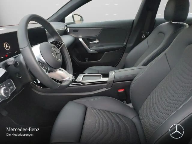 Mercedes-Benz CLA 180 Coupé Progressive