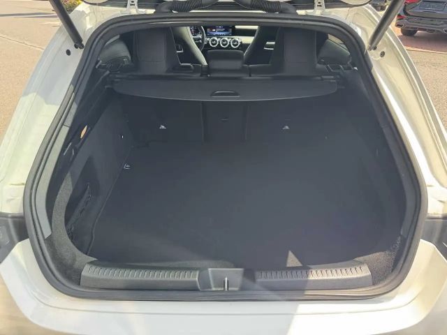 Mercedes-Benz CLA 220 AMG Line