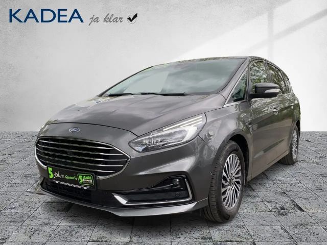 Ford S-Max Titanium
