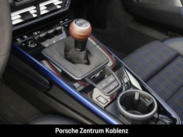 Porsche 992 Cabrio Carrera Turbo