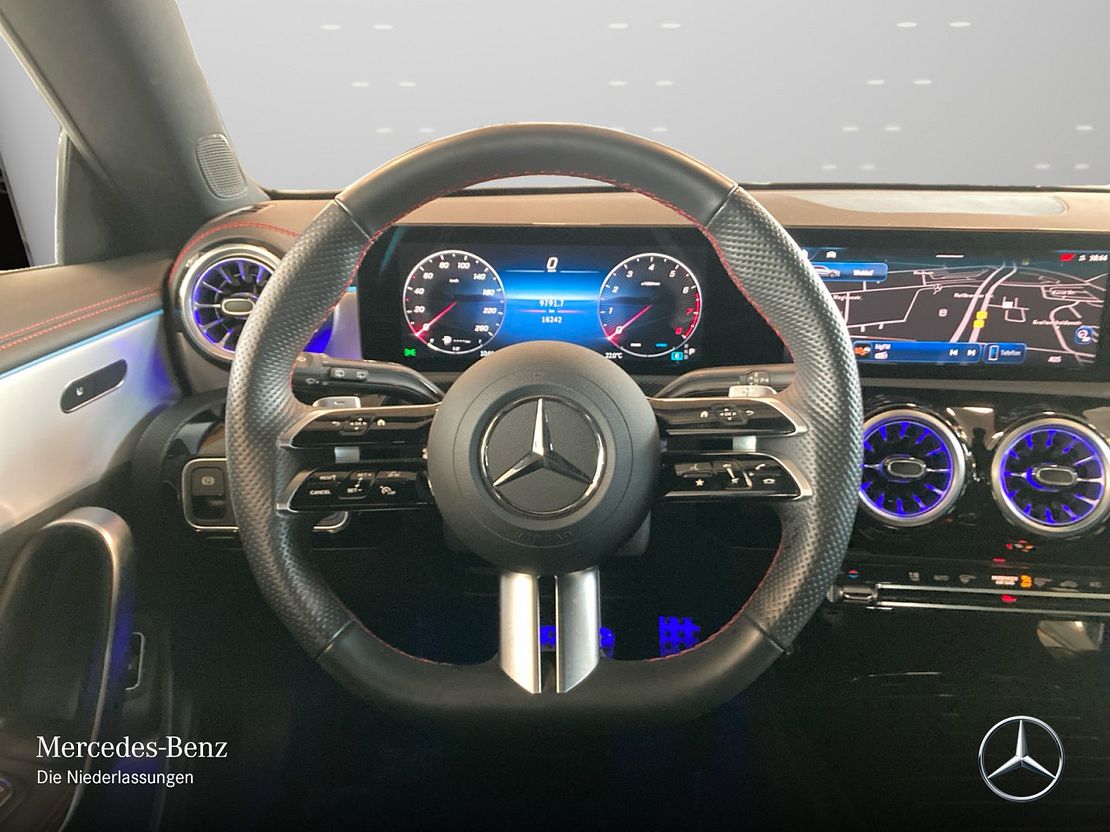 Mercedes-Benz CLA 200 AMG Line Shooting Brake