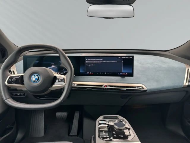 BMW iX xDrive40