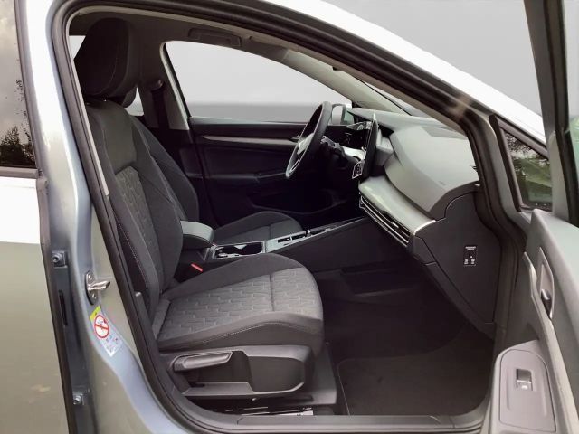 Volkswagen Golf 1.5 TSI DSG Life Variant