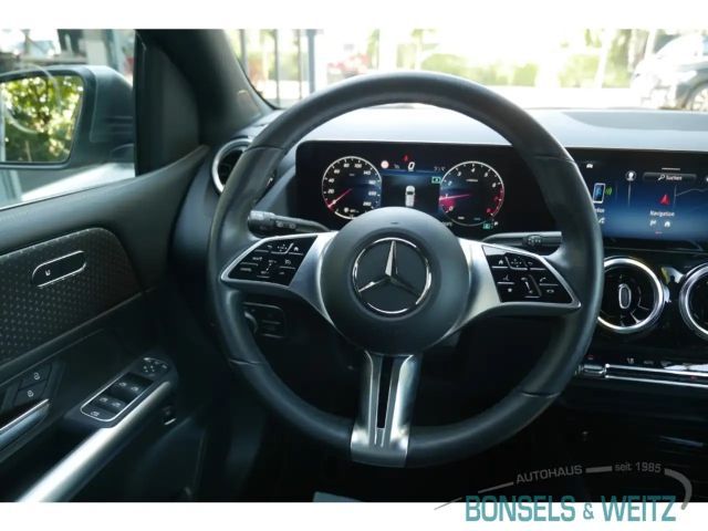 Mercedes-Benz B 180 Progressive