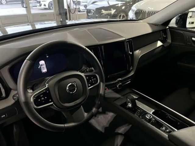 Volvo XC60 AWD Dark Plus