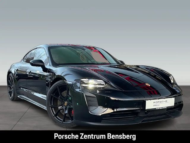 Porsche Taycan GTS