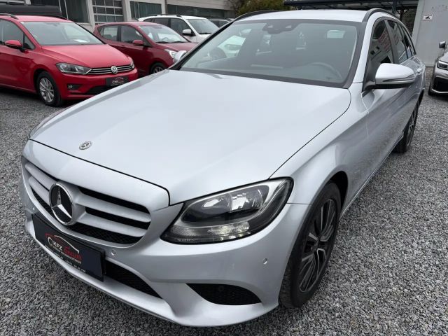 Mercedes-Benz C 220 4MATIC C 220 d Estate