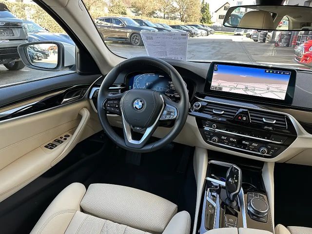 BMW 530 530e Touring
