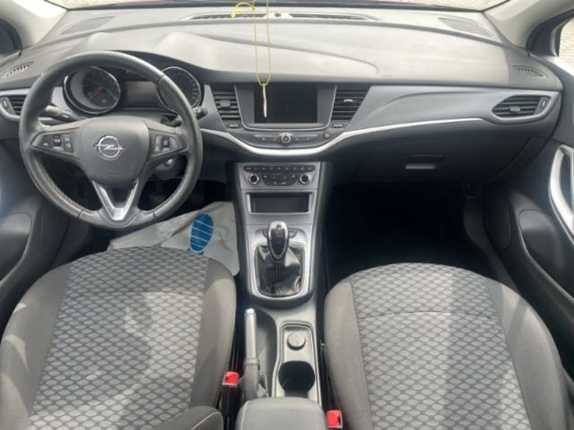 Opel Astra 1.2 Turbo Business Turbo