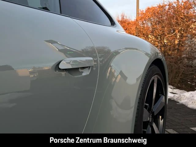 Porsche 992 Carrera Coupé