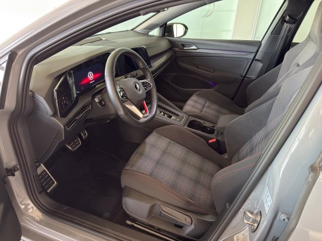 Volkswagen Golf 2.0 TSI Golf VIII