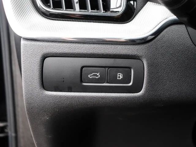 Volvo XC60 AWD Plus Recharge