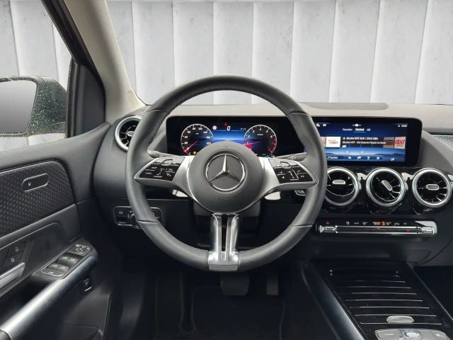 Mercedes-Benz B 200 Progressive