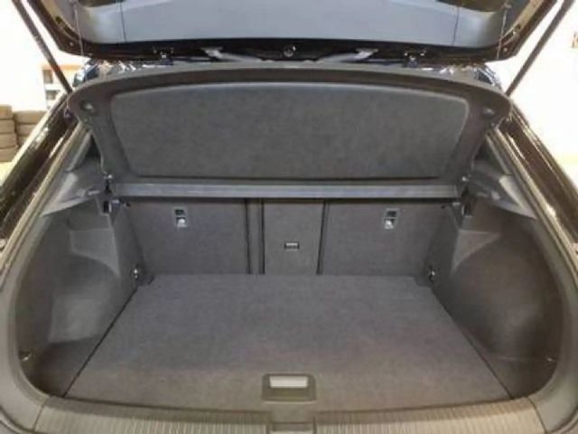 Volkswagen T-Roc 1.5 TSI DSG R-Line