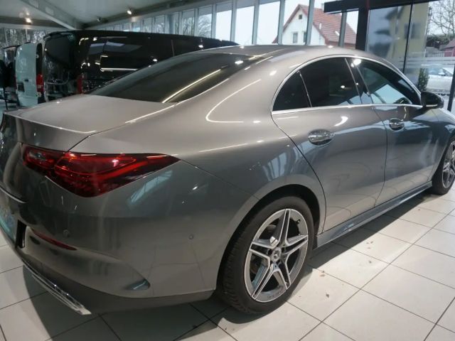 Mercedes-Benz CLA 180 AMG Line Coupé
