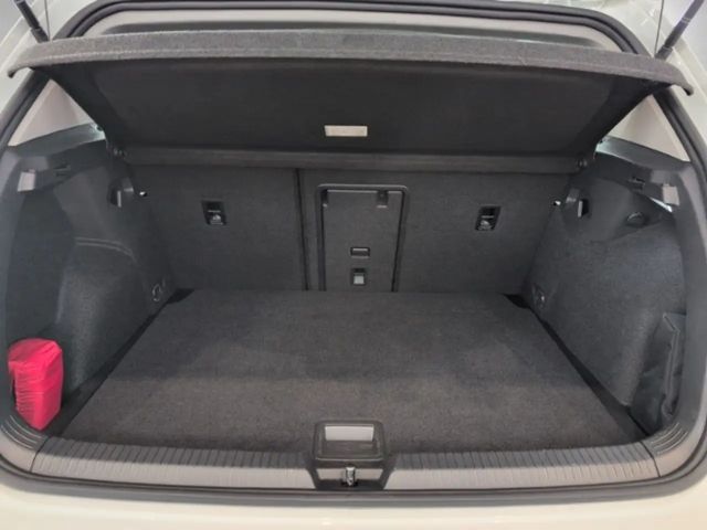 Volkswagen Golf 1.5 TSI Golf VIII Style