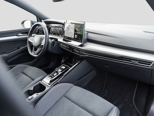 Volkswagen Golf 1.5 eTSI DSG