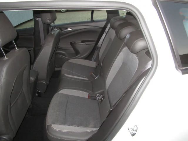 Opel Astra Sports Tourer