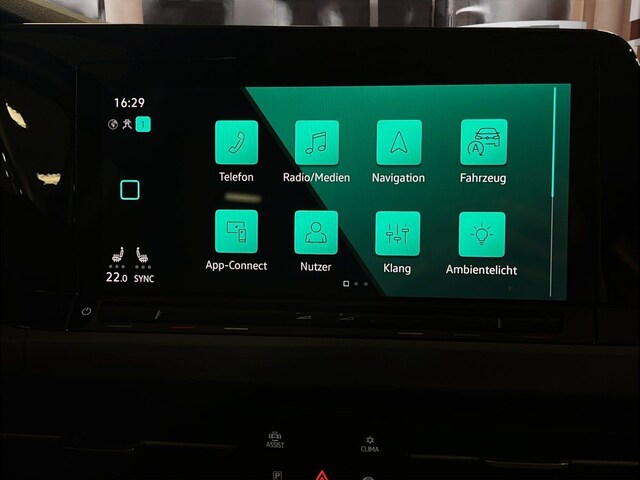 Volkswagen Golf Life