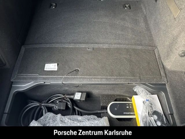 Porsche Taycan 4S Cross Turismo