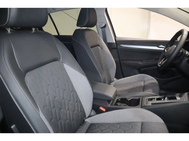 Volkswagen Golf 1.5 eTSI Golf VIII