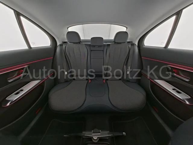 Mercedes-Benz E 200 AVANTGARDE Sedan