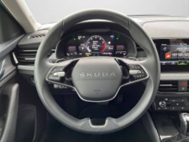 Skoda Kamiq Kamiq 1,0 TSI DSG LED/ACC/APP/Sitzheizung vo./u.v.m.