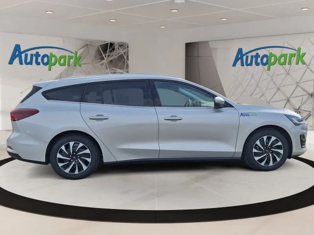 Ford Focus Titanium Wagon