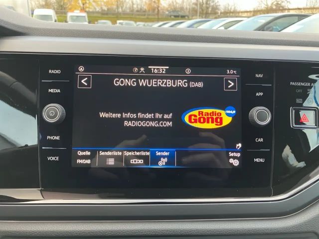 Volkswagen Polo 1.0 TSI DSG R-Line