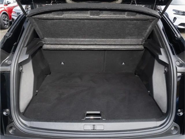 Peugeot E-2008 Allure Pack