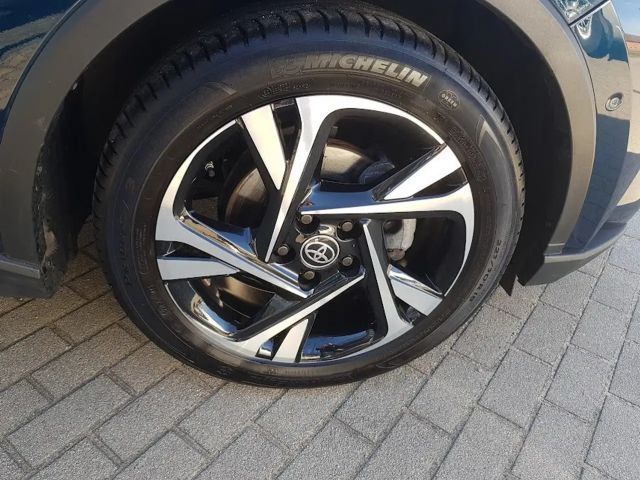 Toyota C-HR Hybride Team D